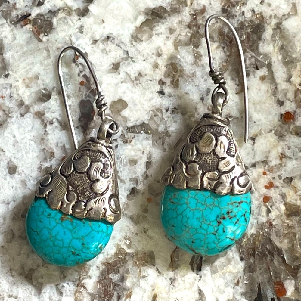 Turquoise silver earrings